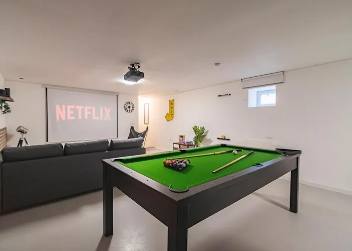 Immeuble Spacieux - Hyper Centre - 15 Couchages