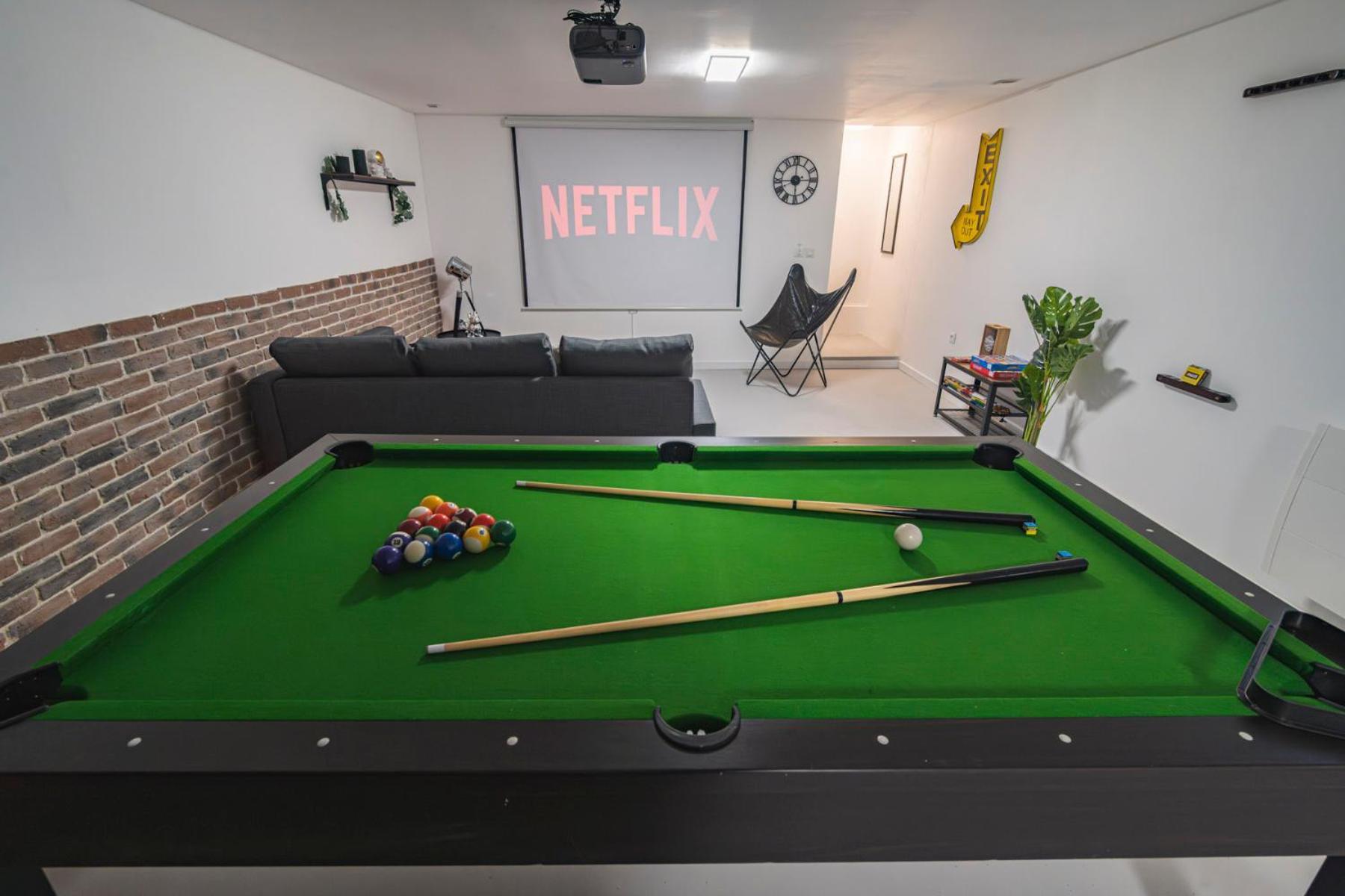 Hébergement de vacances Immeuble Spacieux - Hyper Centre - 15 Couchages Reims