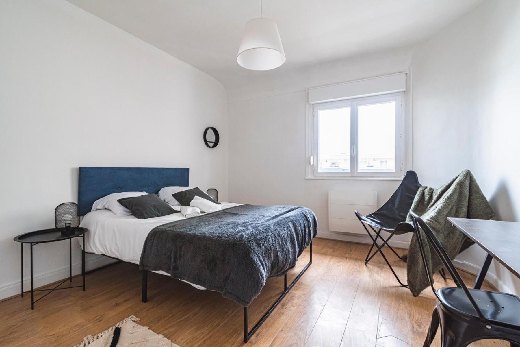 Immeuble Spacieux - Hyper Centre - 15 Couchages * Reims